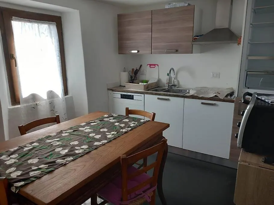 Casetta La Reussina Ramponio Apartment